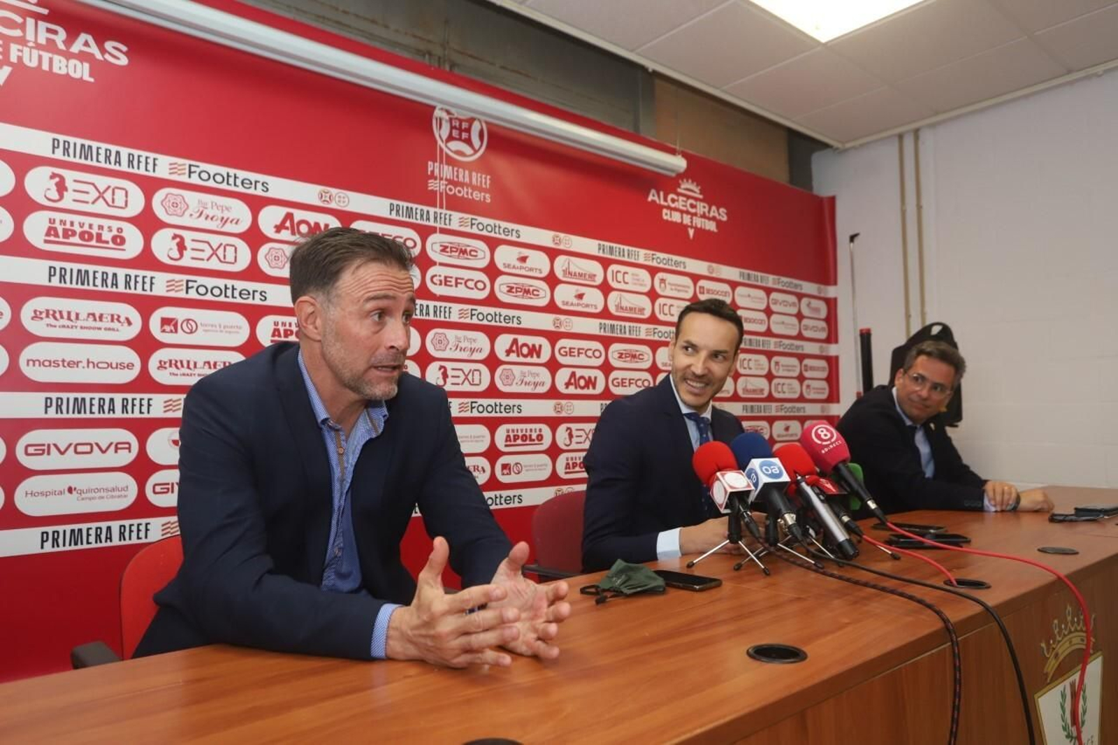 Miguel Ángel García, junto a Sancho y Andión.