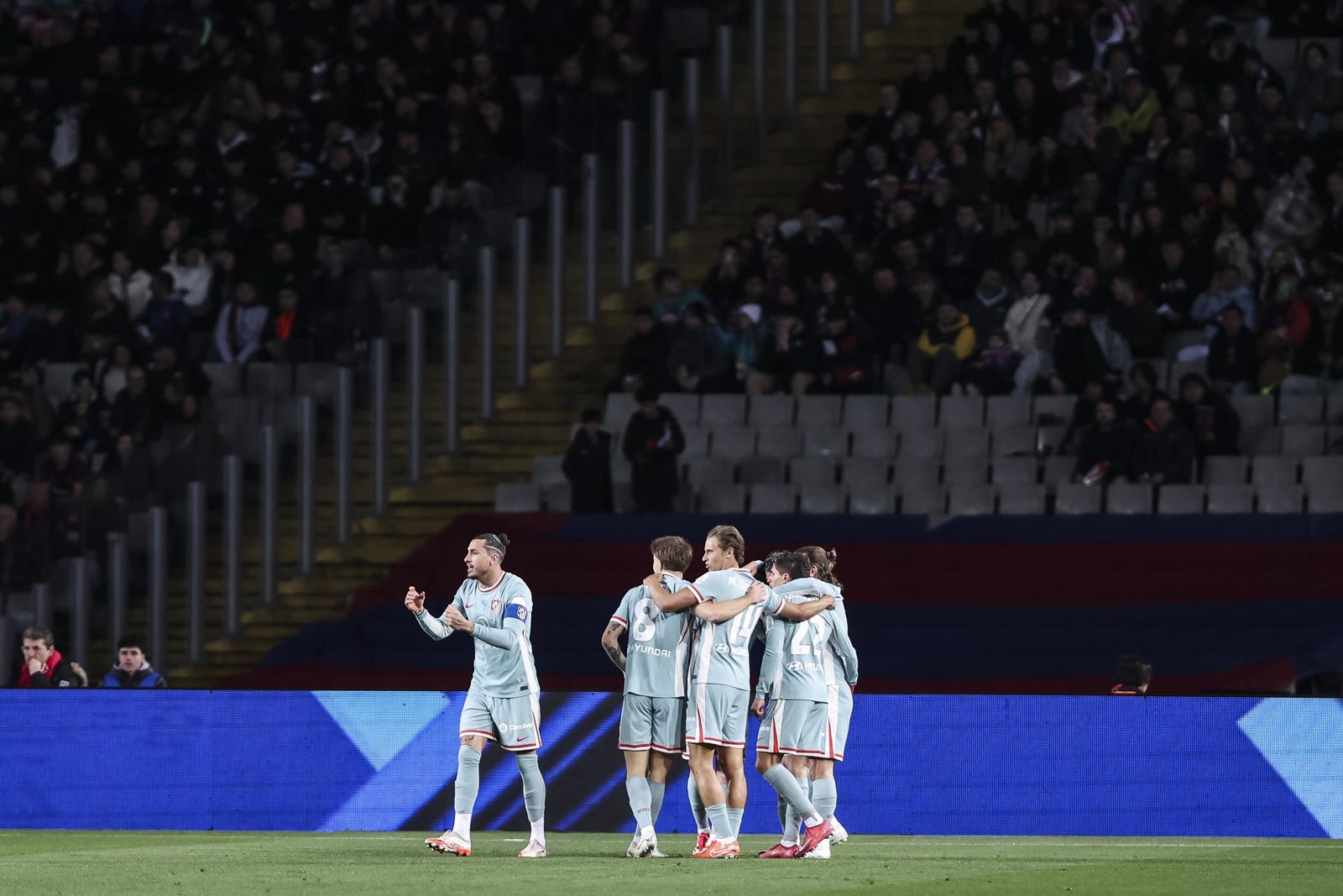 Las fotos del espectacular Barcelona - Atlético de Madrid