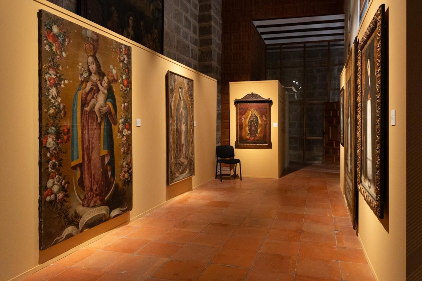 Exposición 'Trampantojos a lo divino: Devociones pintadas en el Barroco giennense', en imágenes