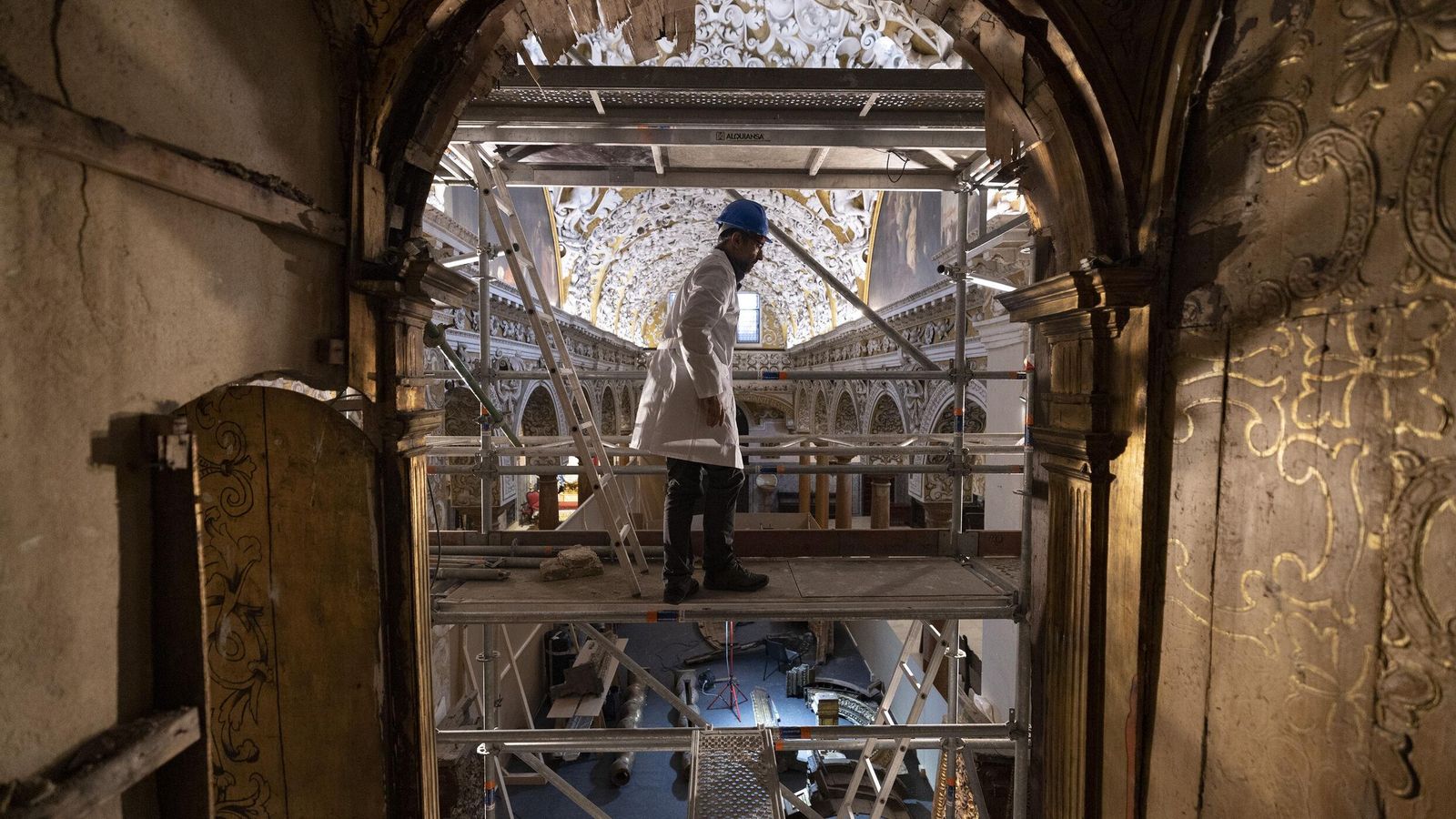 Imagen desde el camarín que ocupa la Virgen de las Nieves.