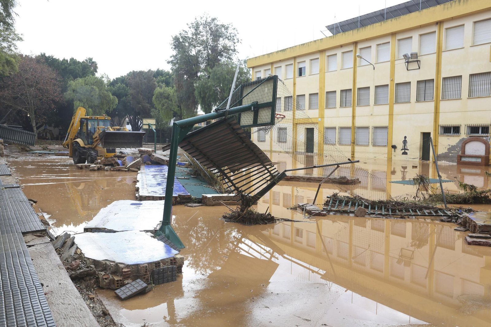 La borrasca 'Gloria' en 2020 provocó fuertes lluvias y desbordamiento de ríos.