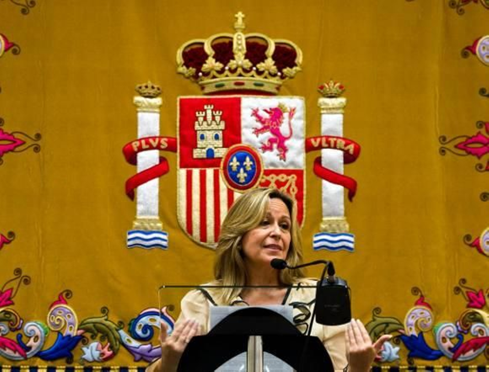 España apela a la reconciliación y ofrece ayuda