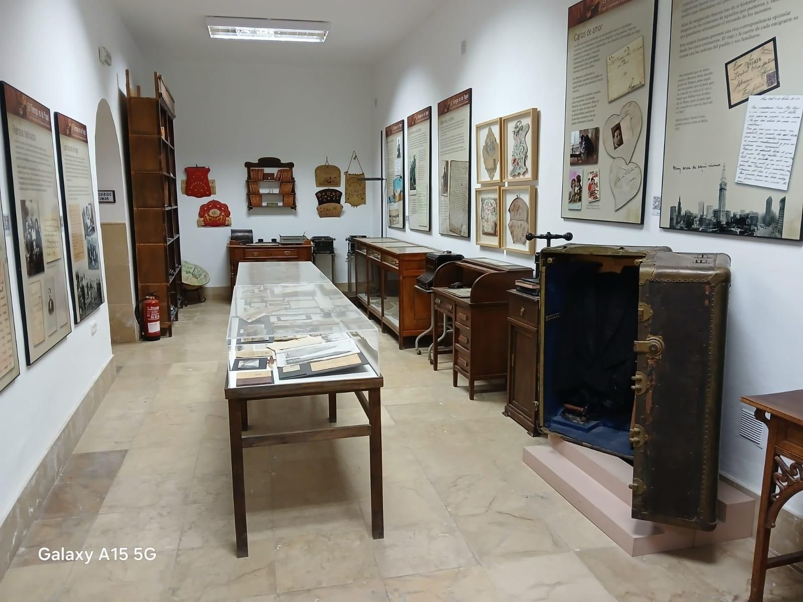 Panorámica de una sala del Museo de la Escritura de Terque. Panorámica de una sala del Museo de la Escritura de Terque.