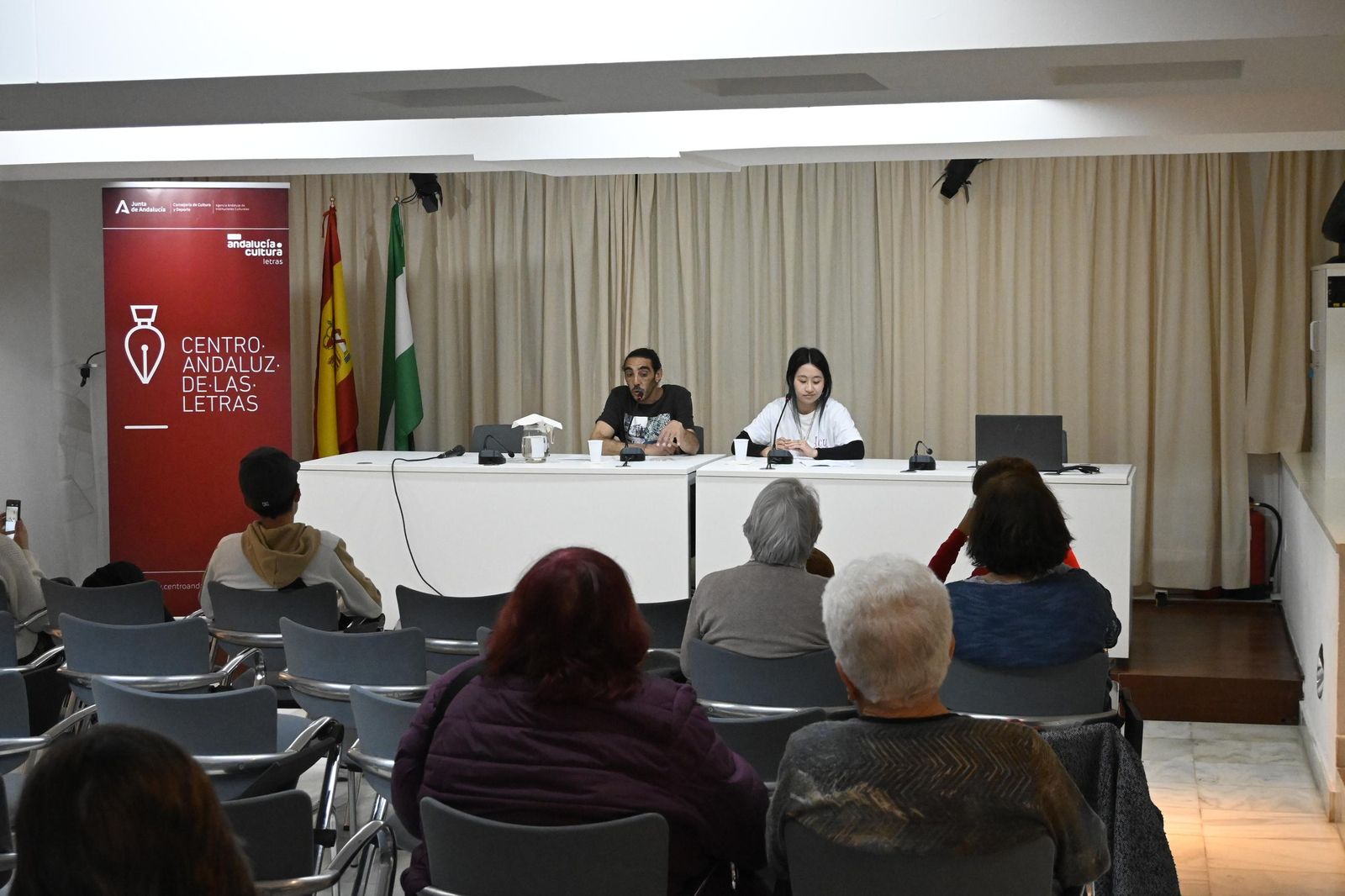 El Centro Andaluz de las Letras organiza 'Rap el arma es la palabra' con Icy Amane y Peláez en imágenes