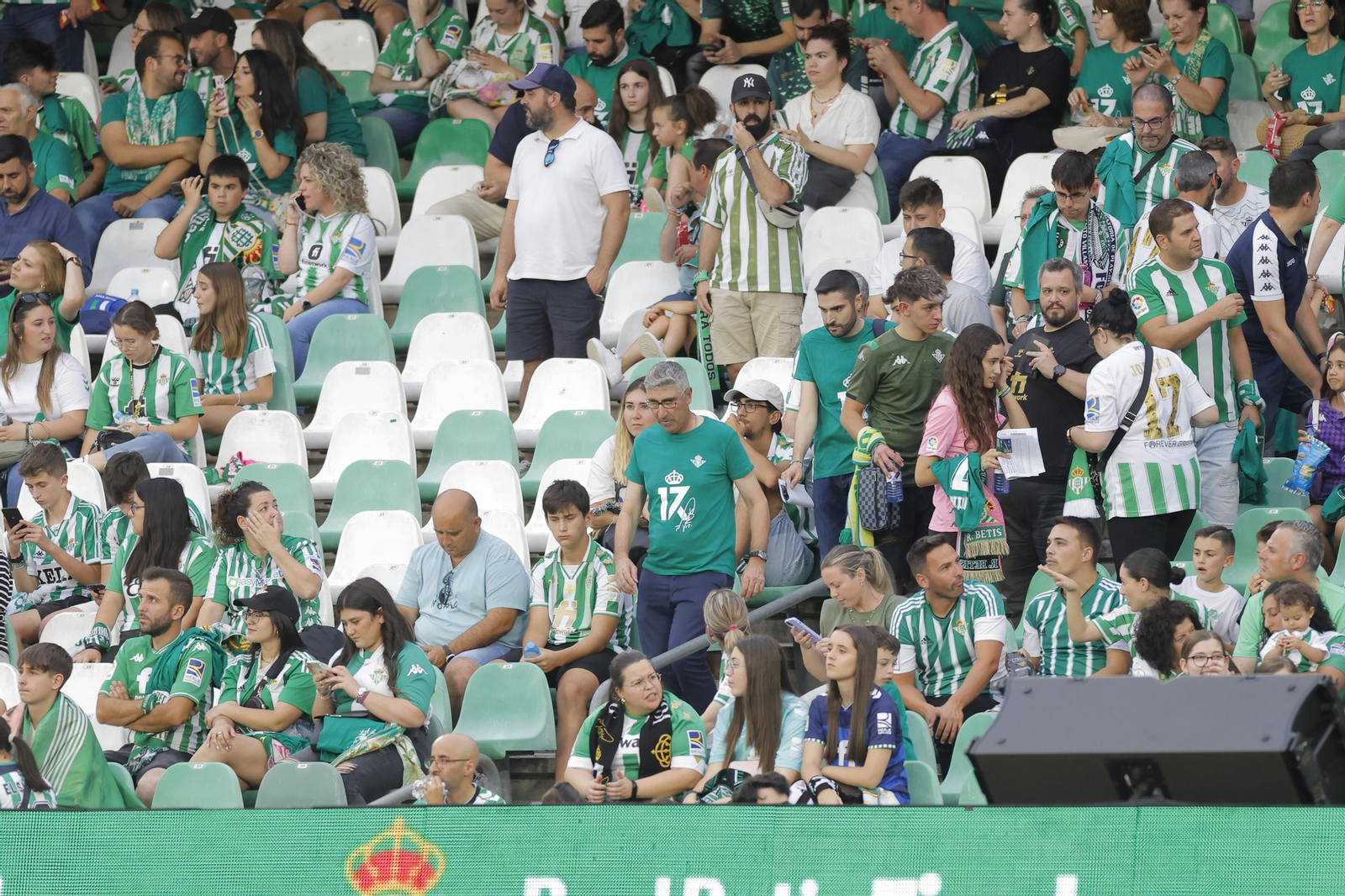 Búscate en las fotos de la despedida de Joaquín