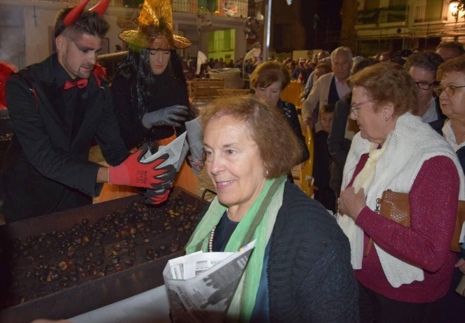 Imagen de archivo de la castañada por Halloween de Lanjarón.