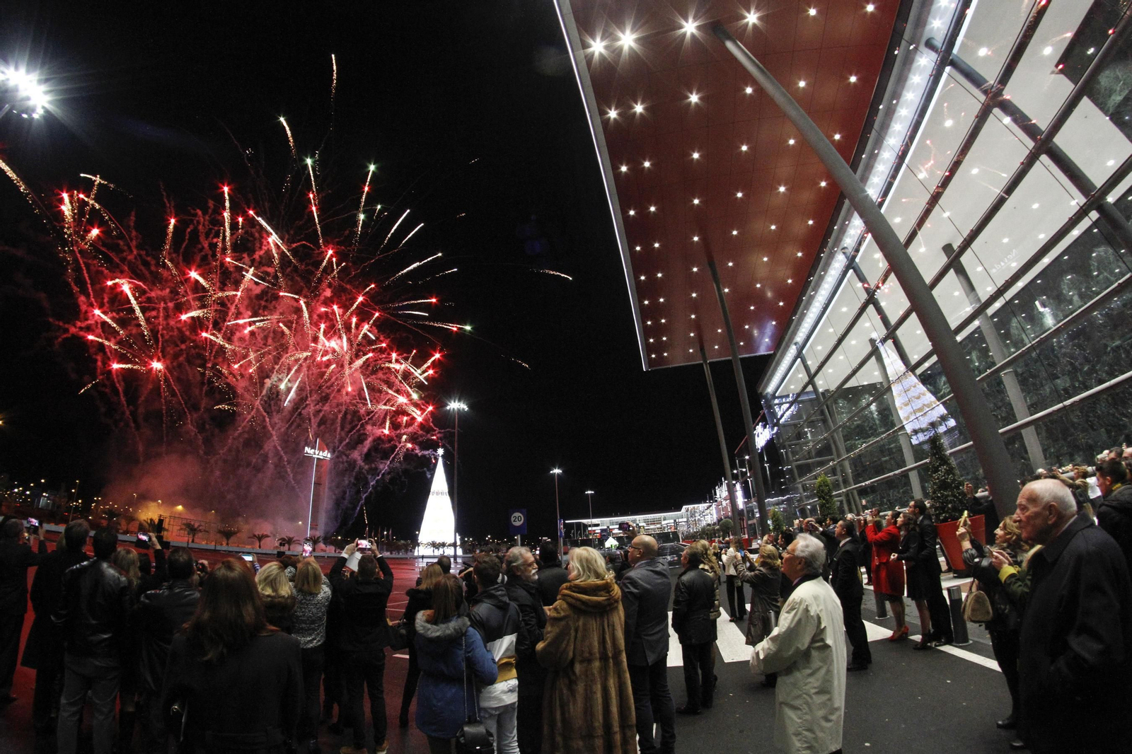 Fiesta en Granada por la apertura del Nevada