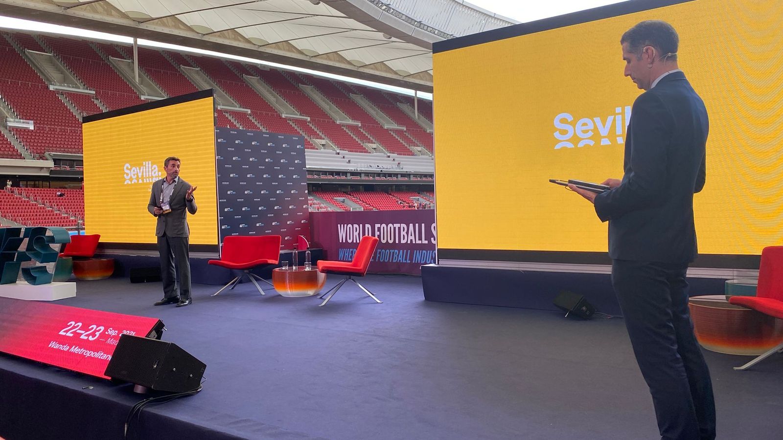 Antonio Jiménez toma el relevo de la cumbre en la clausura de la última edición celebrada esta semana en el Wanda Metropolitano de Madrid.