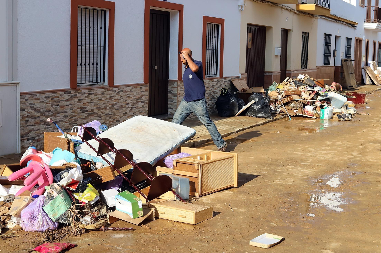 Imágenes de los destrozos provocados por el temporal en Lepe