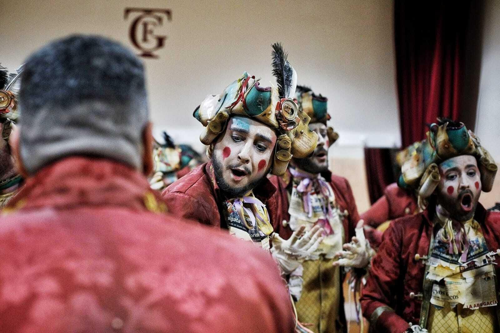 Comparsa 'Vuelve ya el 3x4'