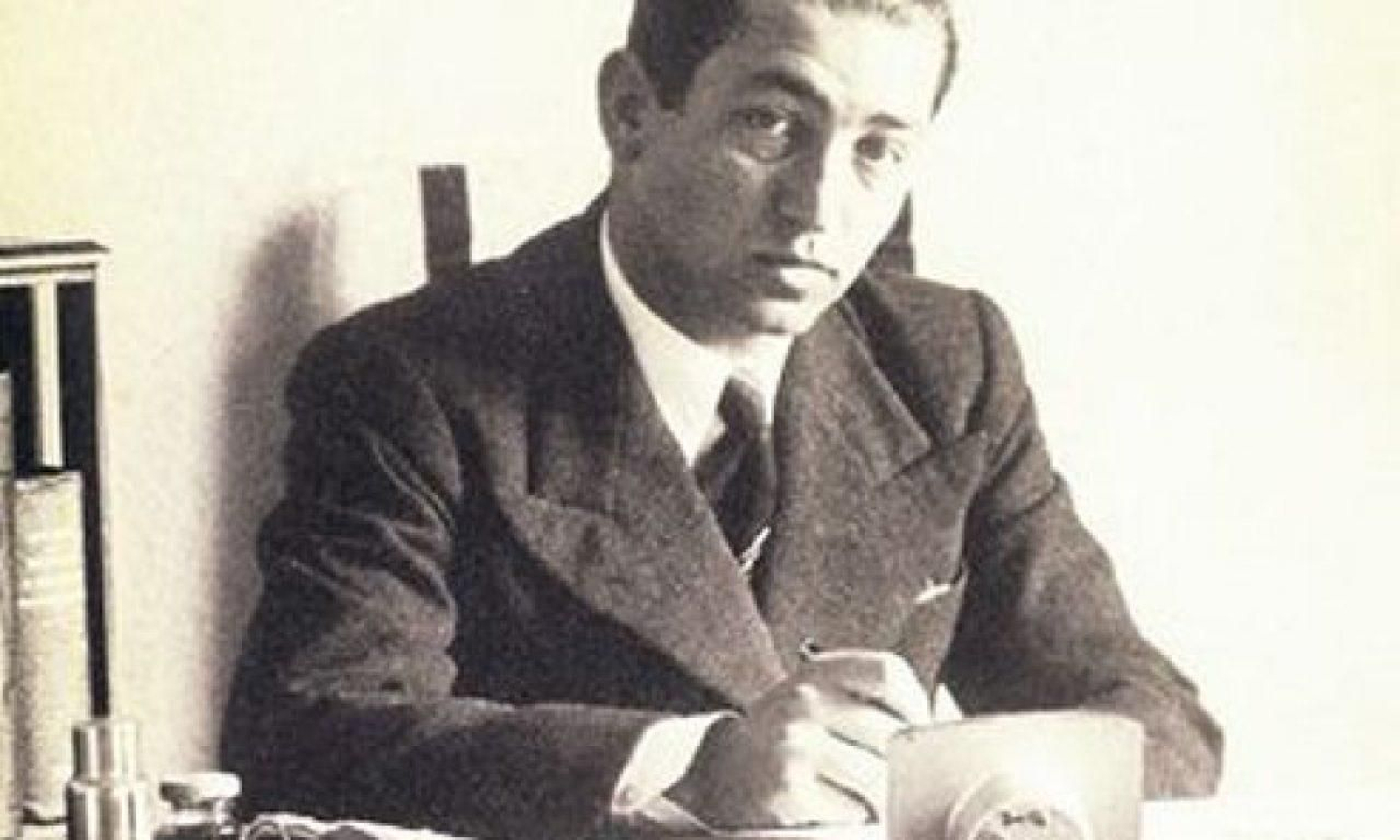 El escritor rumano Mihail Sebastian (Braila, 1907 - Bucarest, 1945).