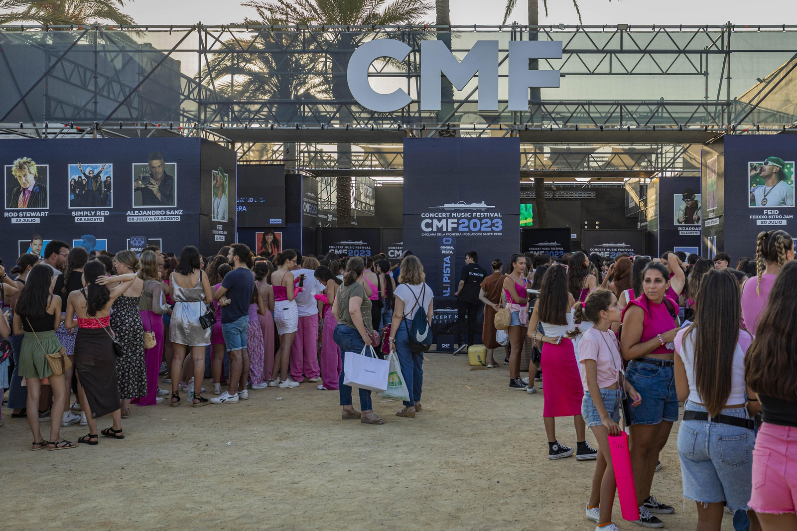 Búscate entre las fotos del concierto de Tini en Concert Music Festival 2023