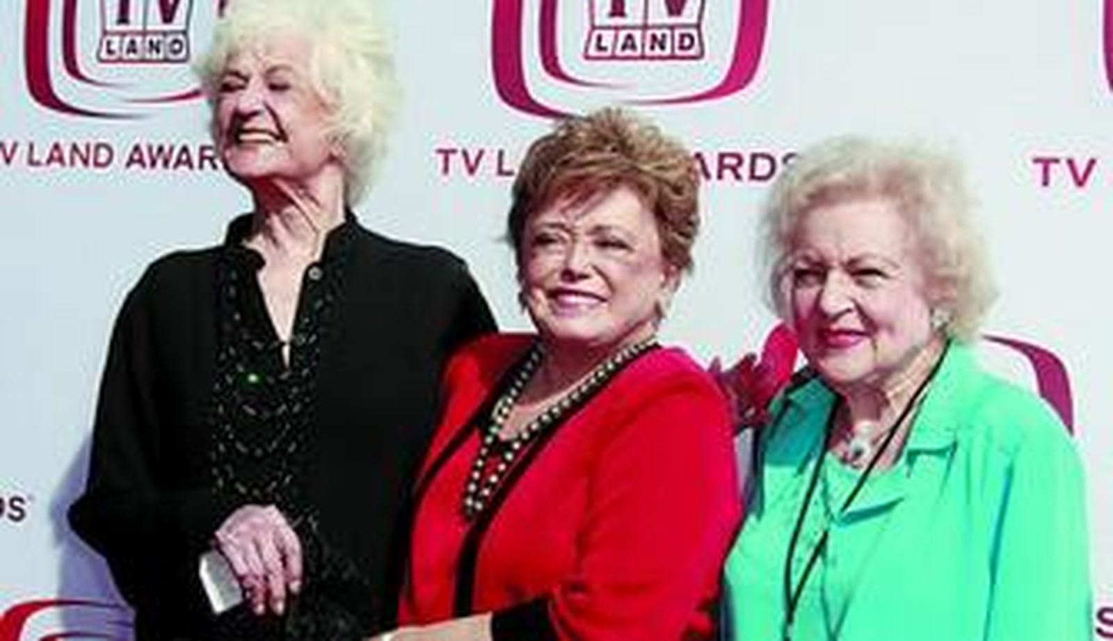 Beatrice Arthur, Rue McClanahan y Betty White, antes de la entrega de los premios TV Land.