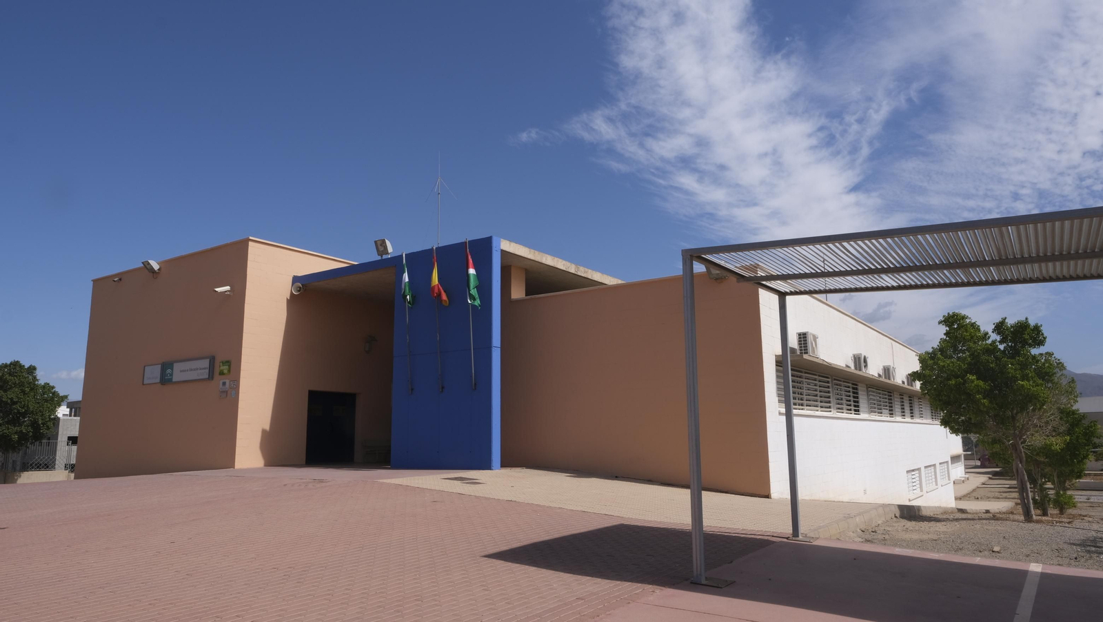 Imágenes del comienzo del nuevo curso de Secundaria en el IES Aurantia de Benahadux