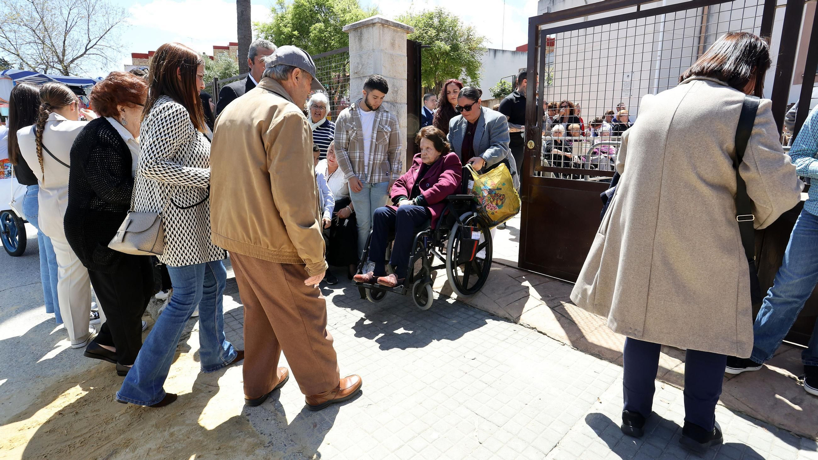 Imágenes de la Hermandad del Soberano Poder en el Miércoles Santo de Jerez 2025