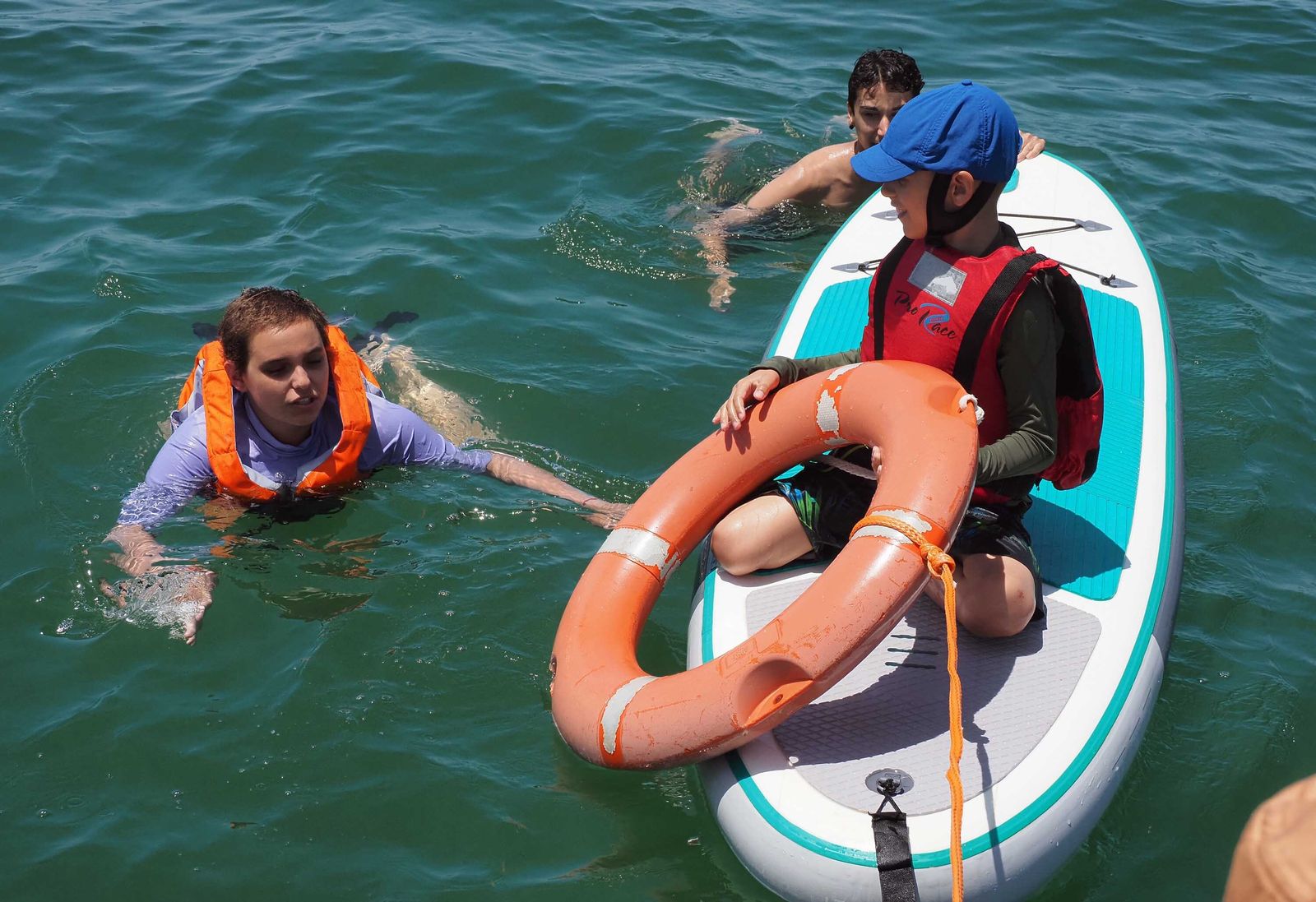 'Navega con Álvaro', la sesión de quimioterapia en Huelva, en imágenes