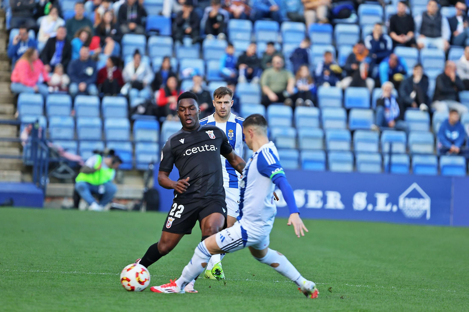 Las imágenes del encuentro entre el Recreativo de Huelva y el Ceuta