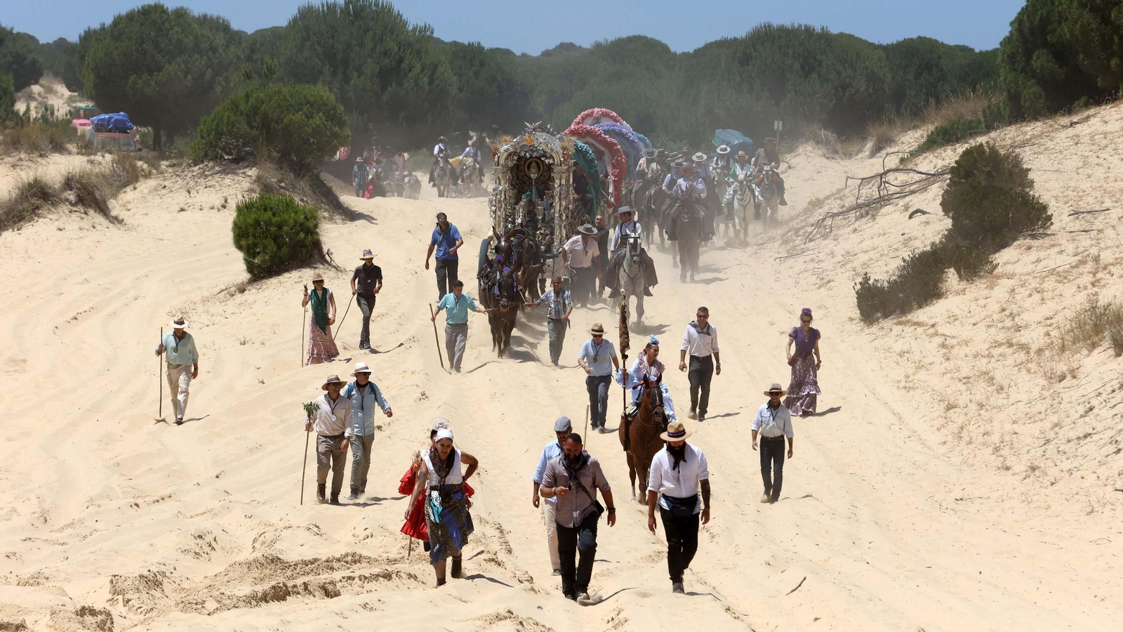Jueves de camino de la Hdad de Jerez por el Coto Doñana