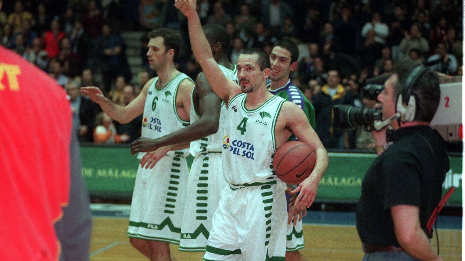 Jauming, con Berni y Mrsic, tras un encuentro.