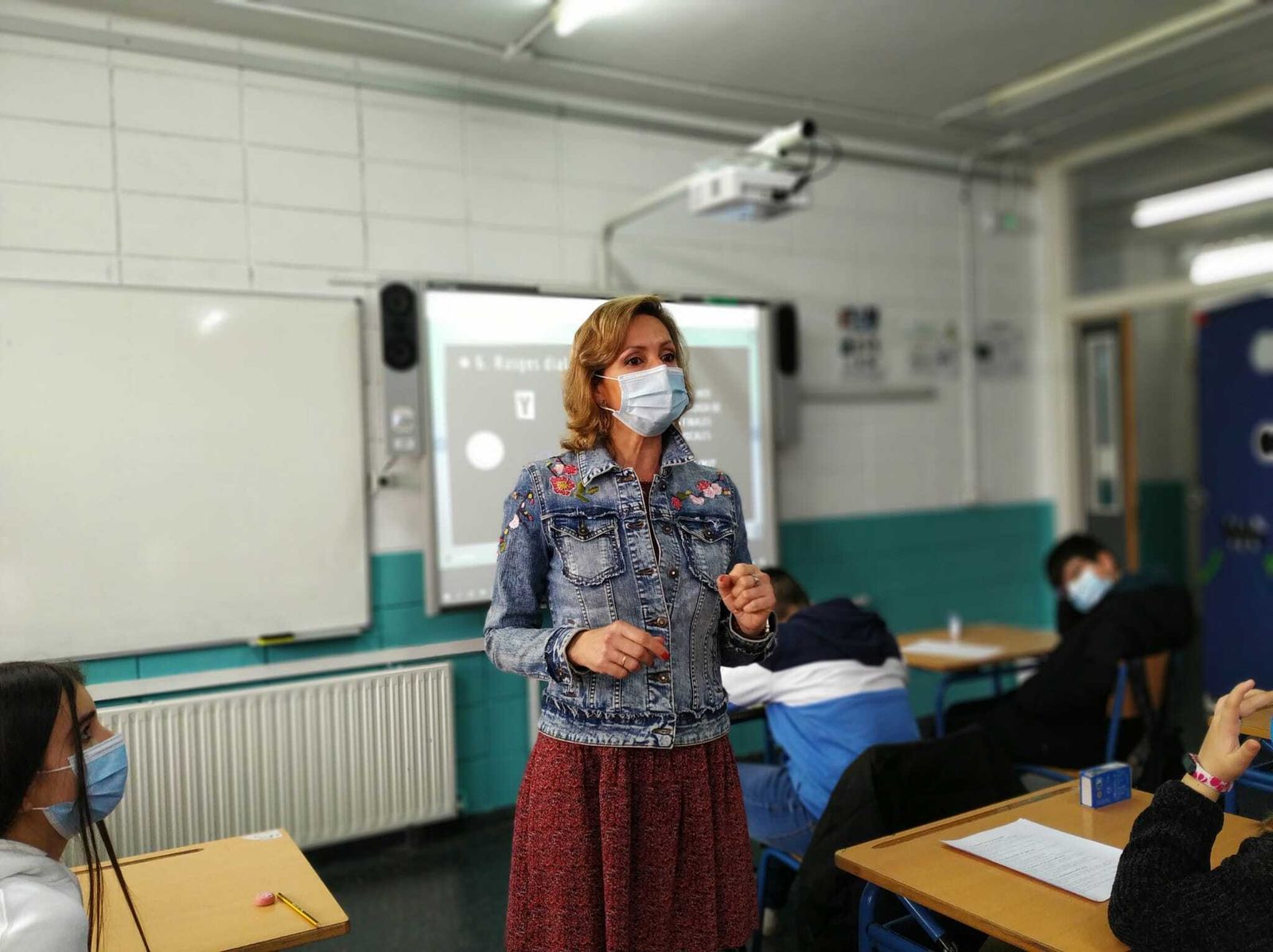 Inmaculada Troncoso, en una clase.
