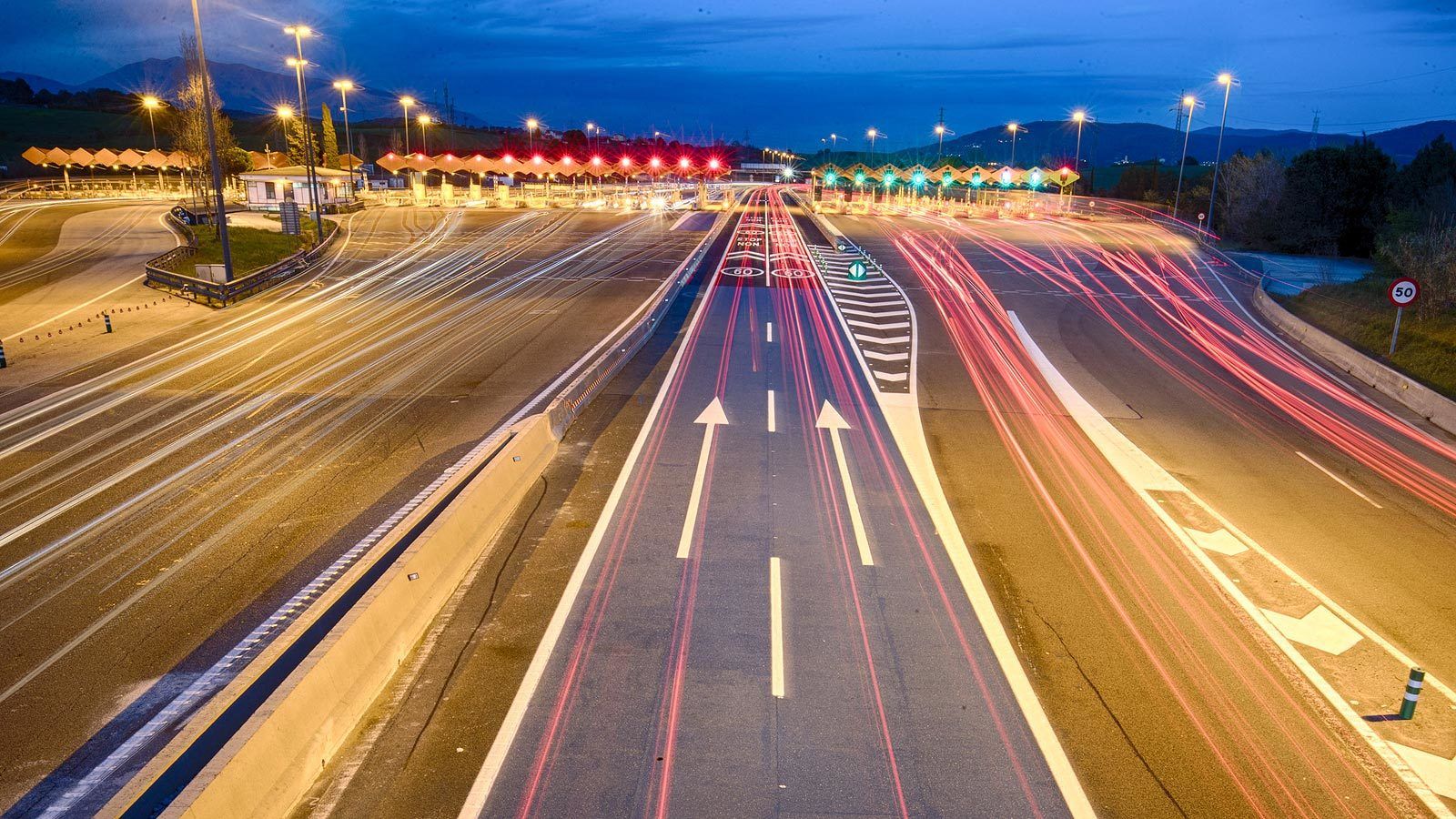 Proponen peajes inteligentes para acceder a ciudades como Madrid o Barcelona