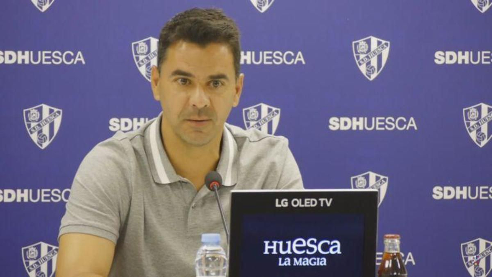 El entrenador del Huesca, Míchel.