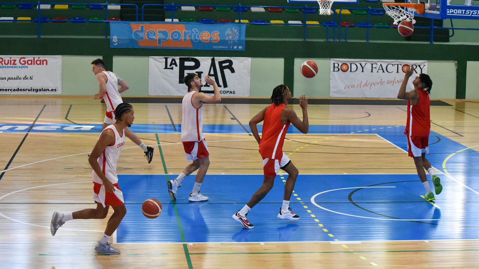 La selección española sub-20 de baloncesto ya se entrena en La Línea La selección española sub-20 de baloncesto ya se entrena en La Línea