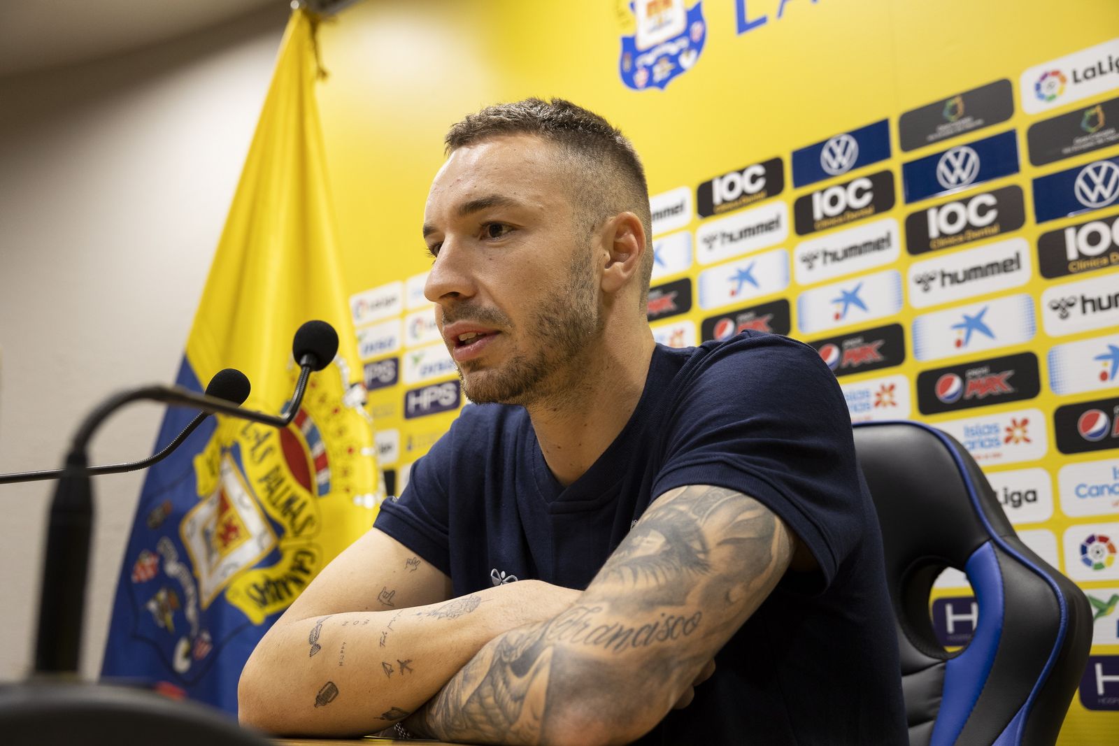 Loren, en su presentación con Las Palmas.