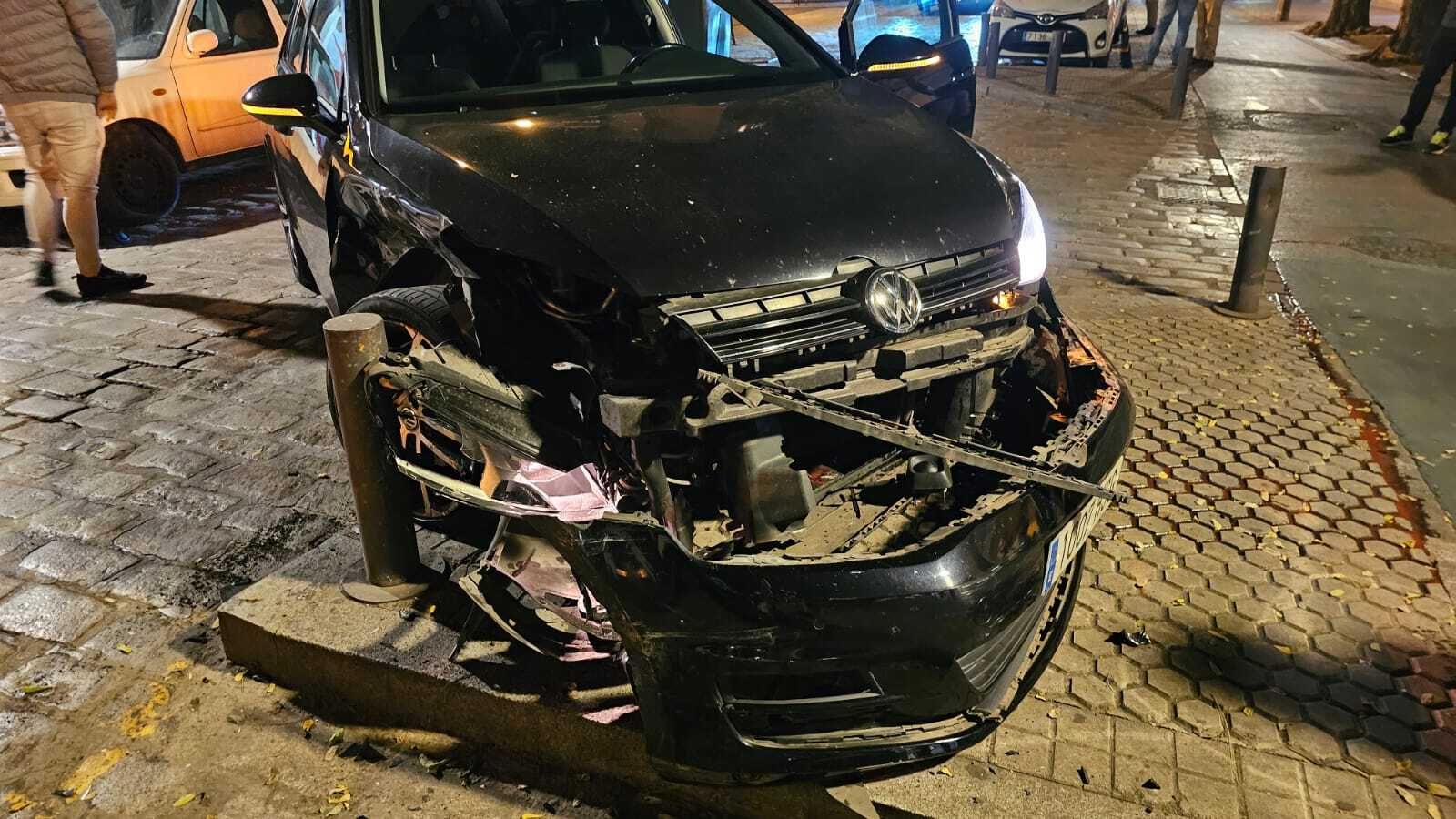 Aparatoso accidente en la calle San Jacinto de Sevilla