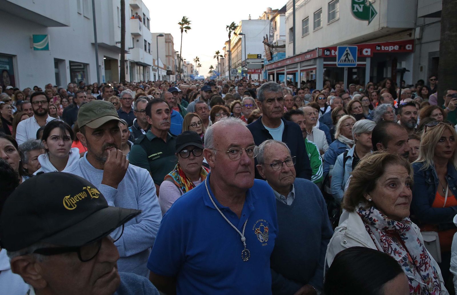 El regreso a su templo de la Virgen de la Luz de Tarifa, en imágenes