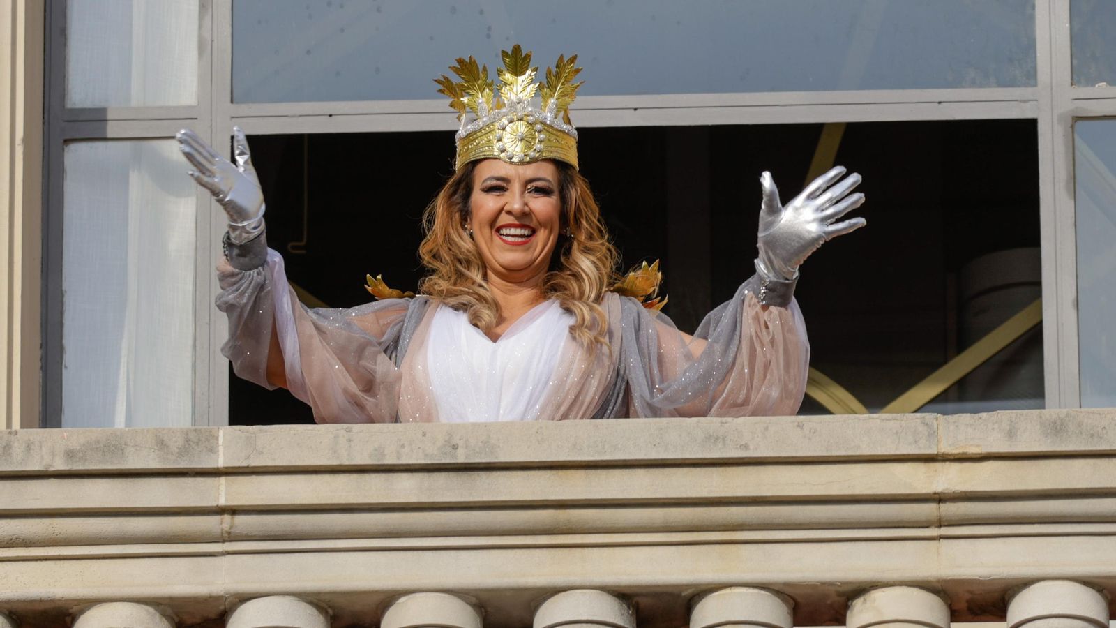 Las fotos de la ínsolita salida de los Reyes Magos del Ateneo un 4 de enero
