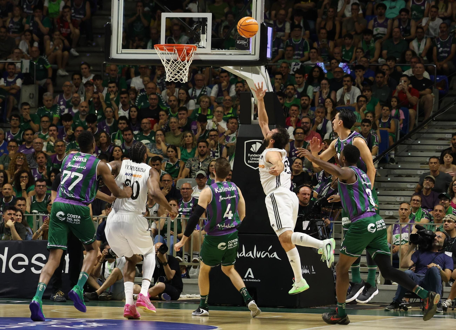 El Unicaja-Real Madrid, en fotos