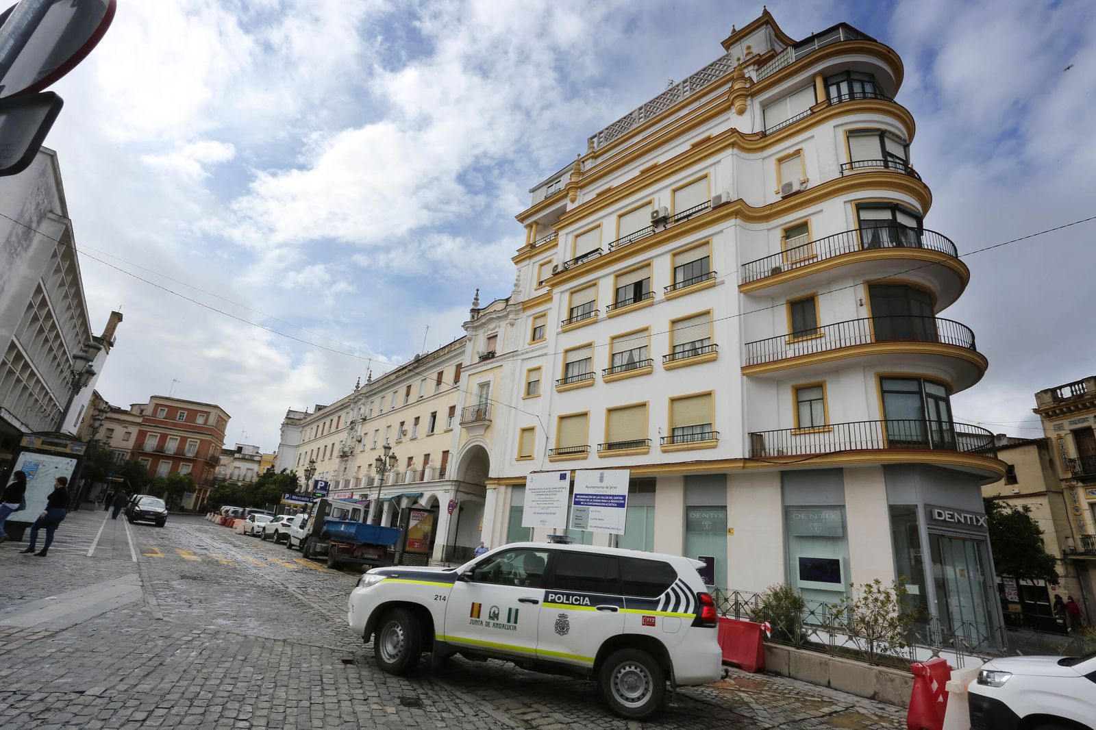 La policía autonómica levanta acta de las obras del eje Corredera,Esteve y calle Cerrón