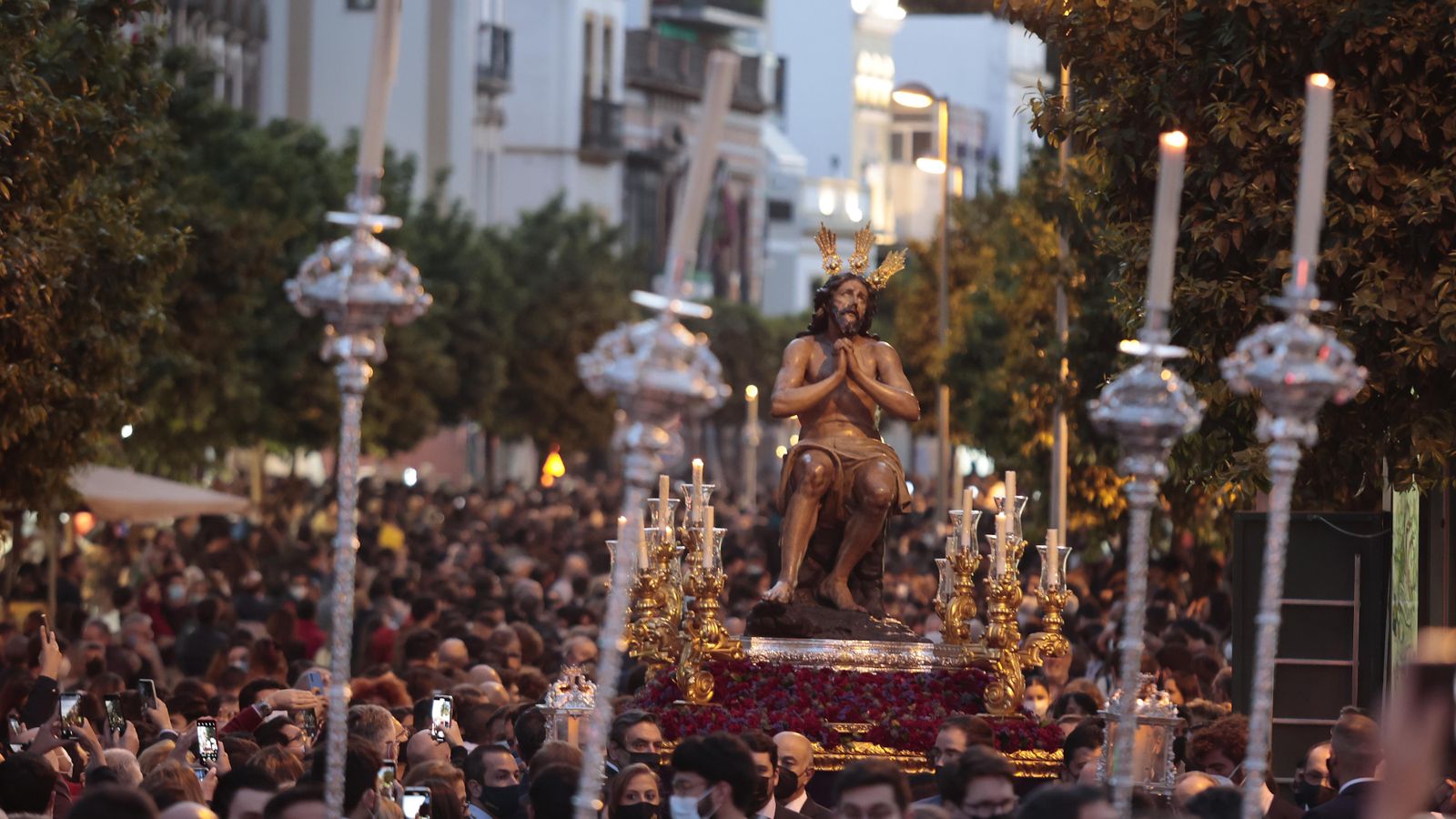 Las imágenes del Vía Crucis de la Hermandad de la Estrella