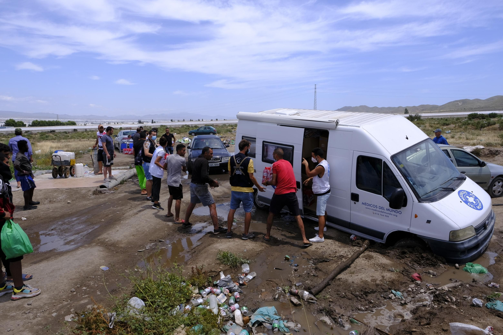 Fotogalería incendio asentamiento de chabolas en Atochares-Níjar (Almería)