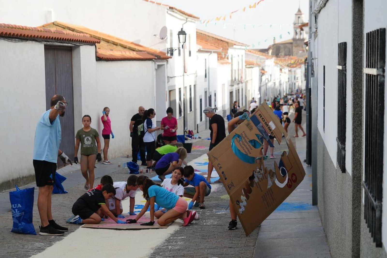 Alfombras de colores por San Roque en Dos Torres