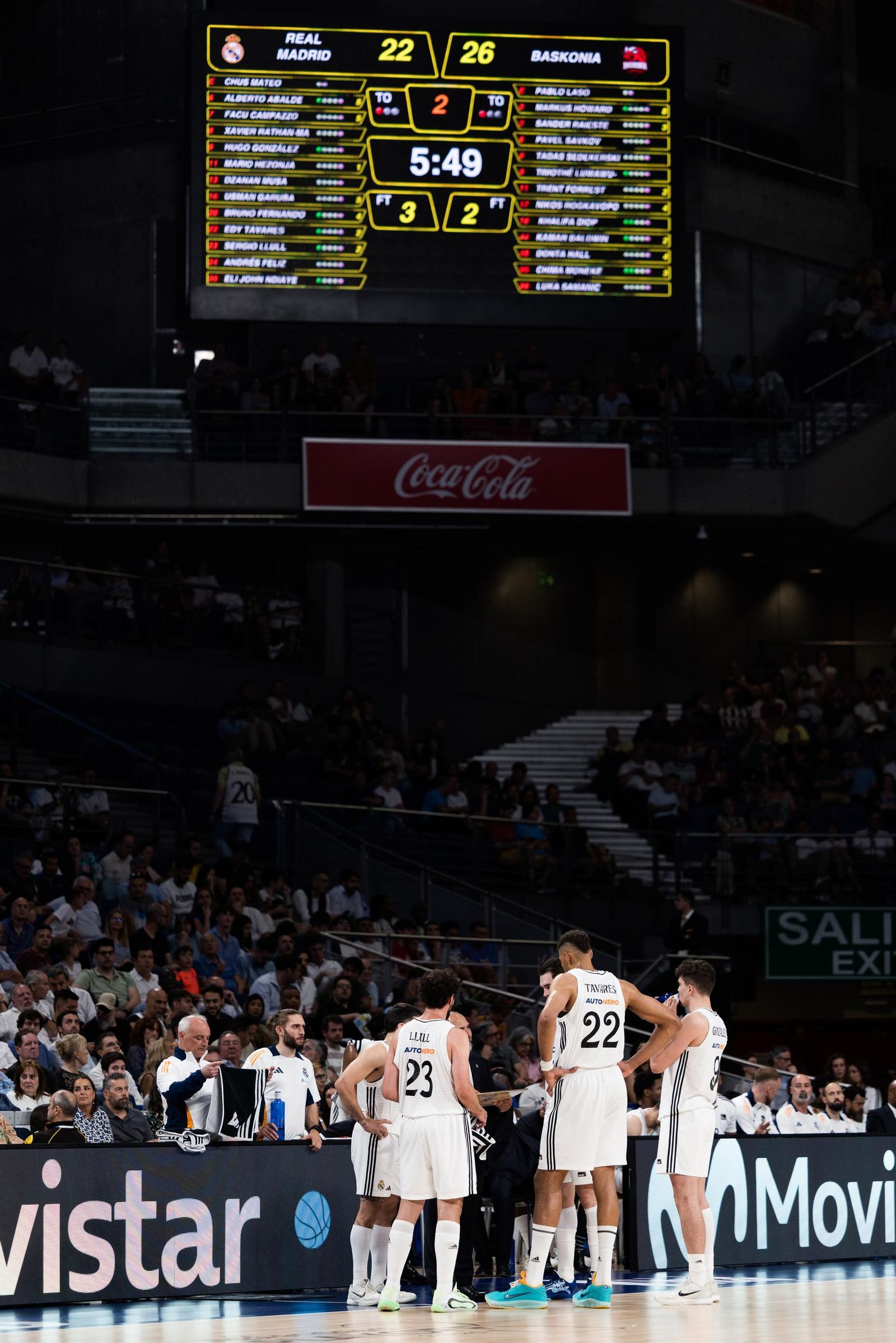 El Real Madrid sufre pero gana al Baskonia (82-76)