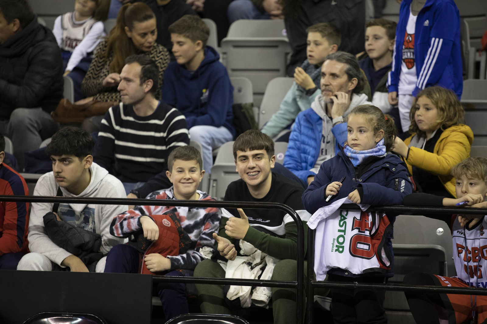 Las imágenes del primer Fénix Game del Covirán Granada