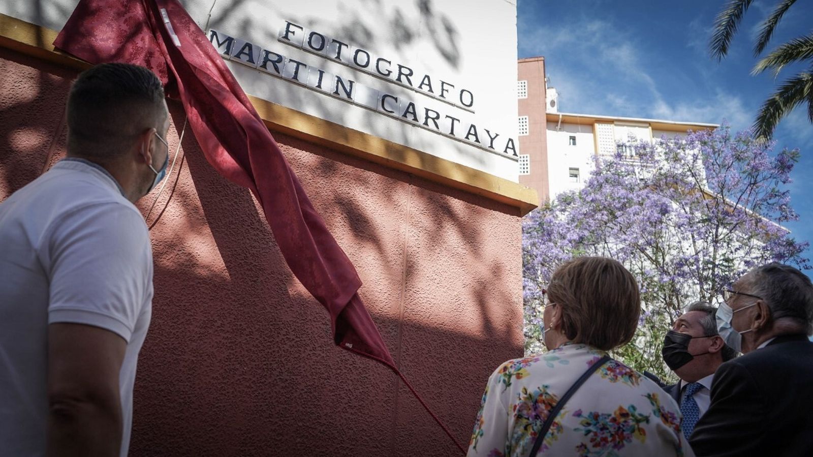 El rótulo de la calle dedicada a Jesús Martín Cartaya.