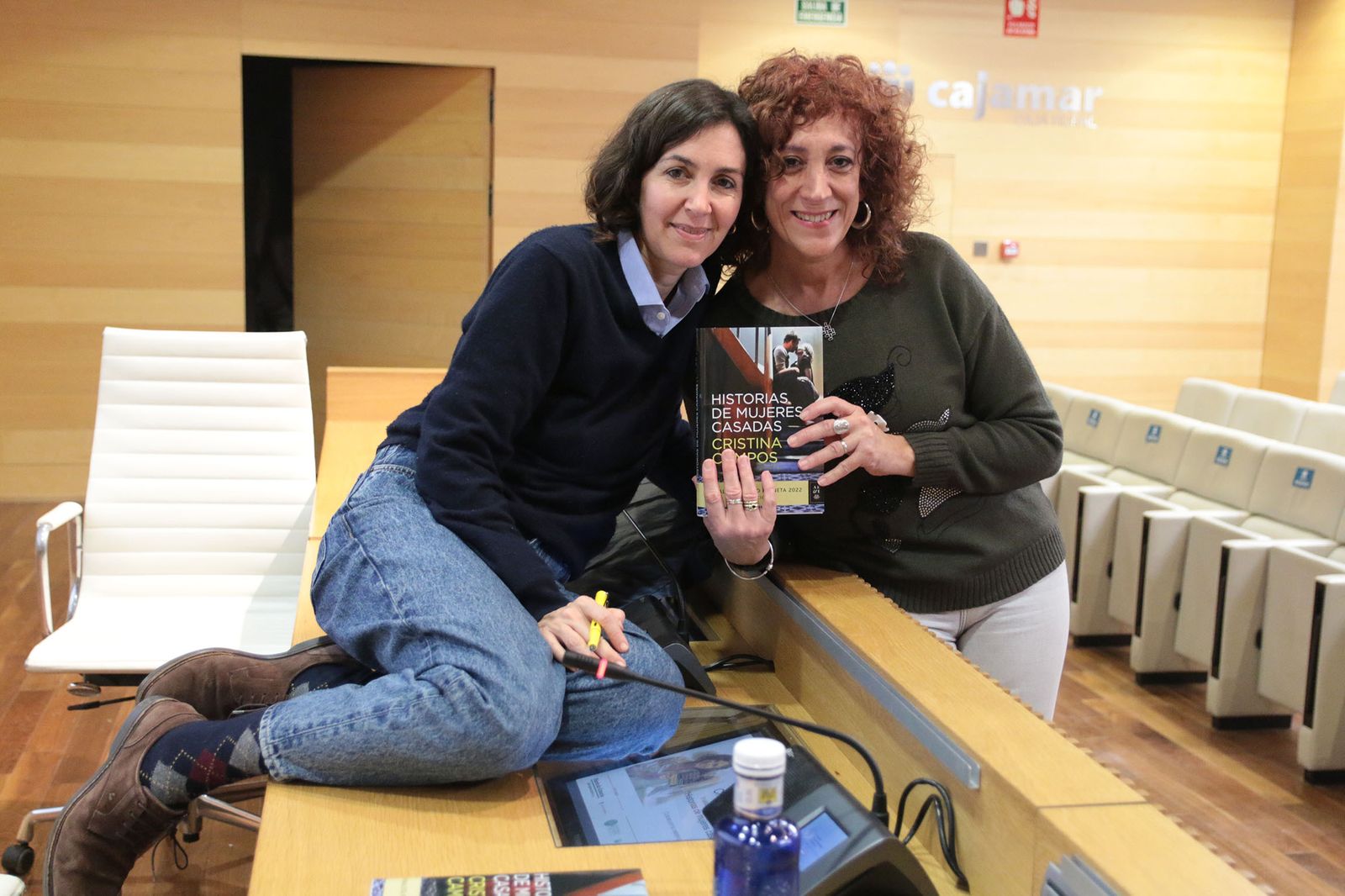 El Diario de los Libros, con Cristina Campos y su novela 'Historias de mujeres casadas'