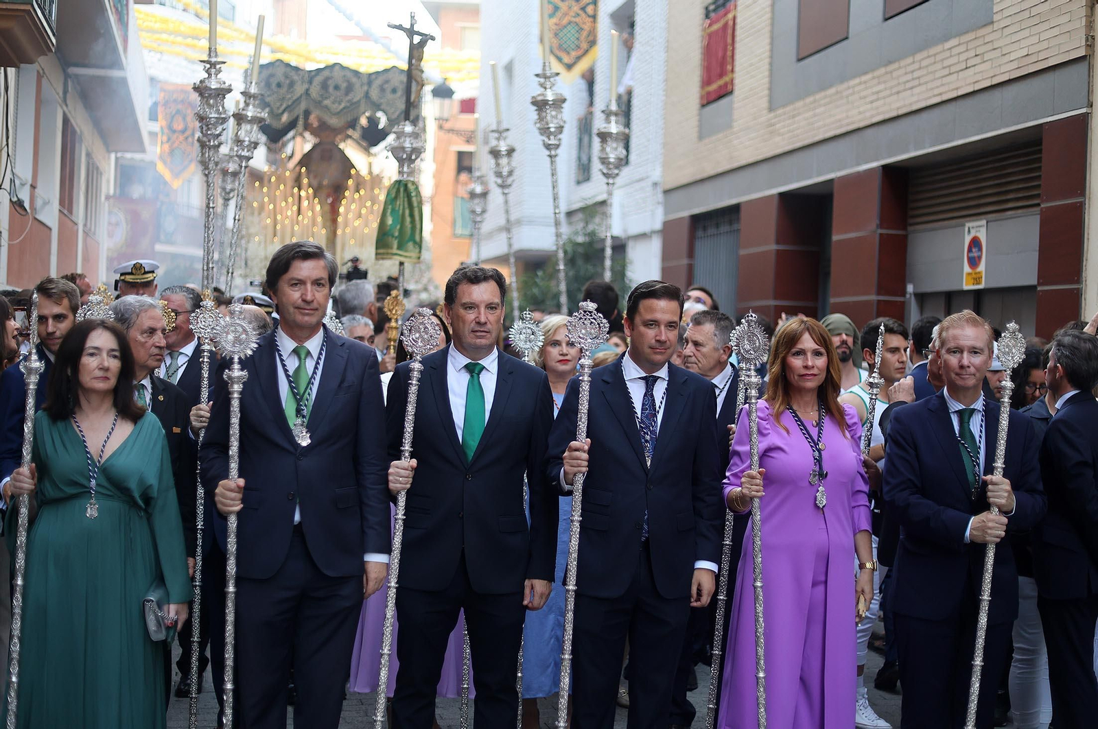 Imágenes de la procesión extraordinaria de la Virgen de la Esperanza por las calles de Huelva