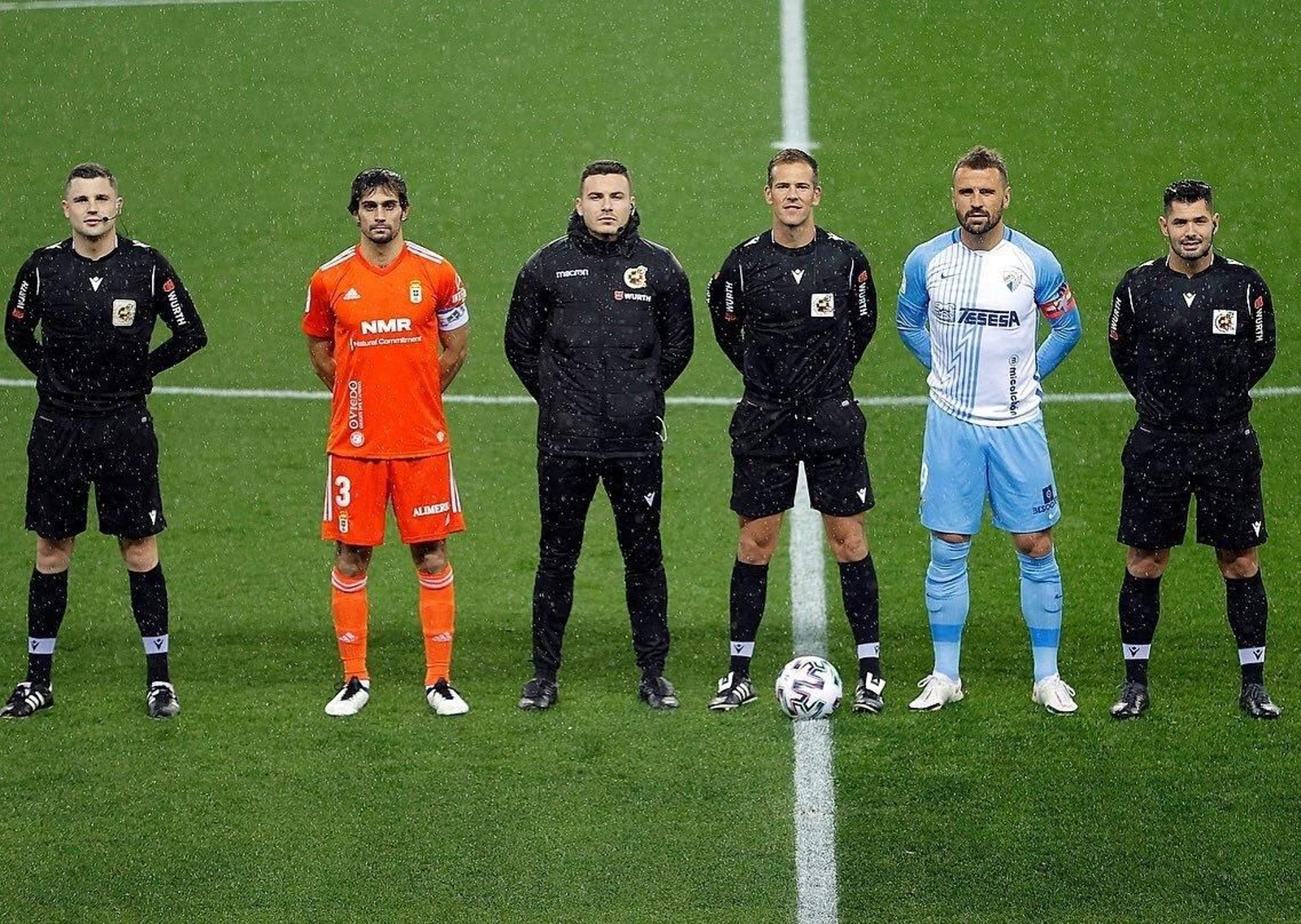 Orlando Sá posa como capitán.