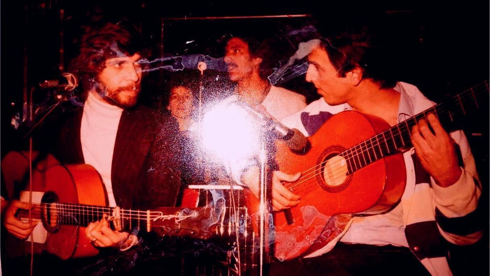 Acompañando a Camarón.