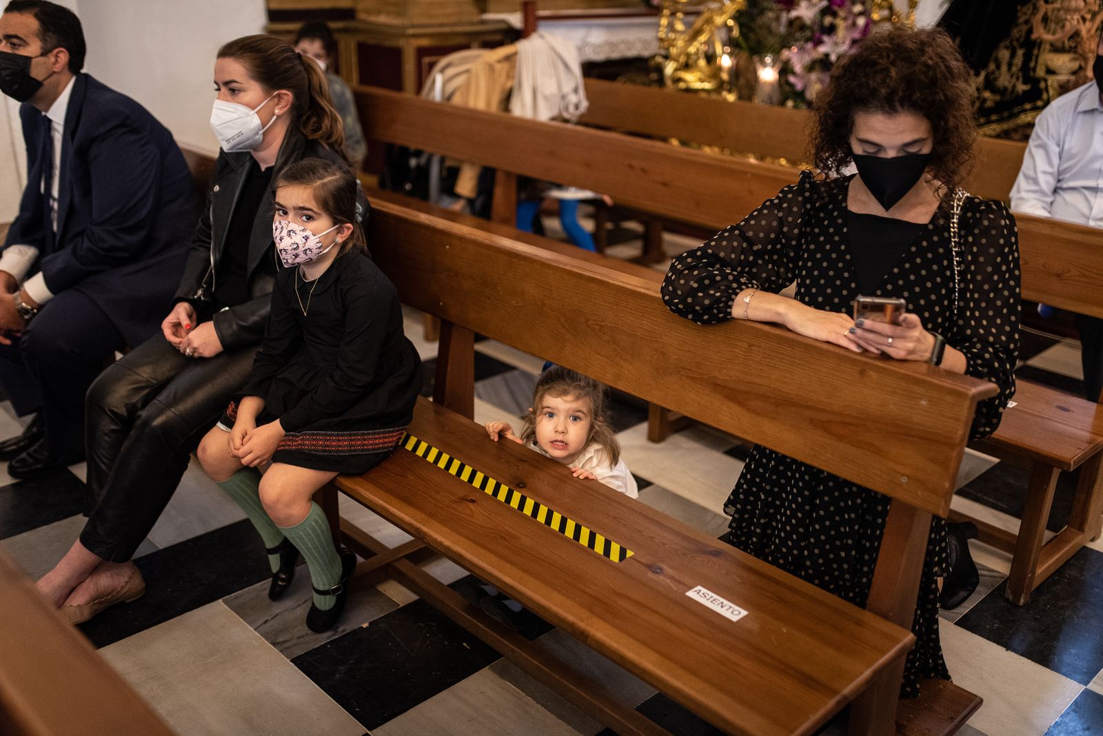 Jueves Santo: Imágenes de las Hermandades del Nazareno y Oración en el Huerto