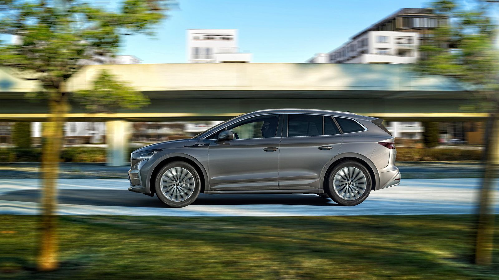 Recurran a uno o dos motores, la potencia de estos Enyaq L&K es siempre la misma: 286 CV o, en kW, 210.