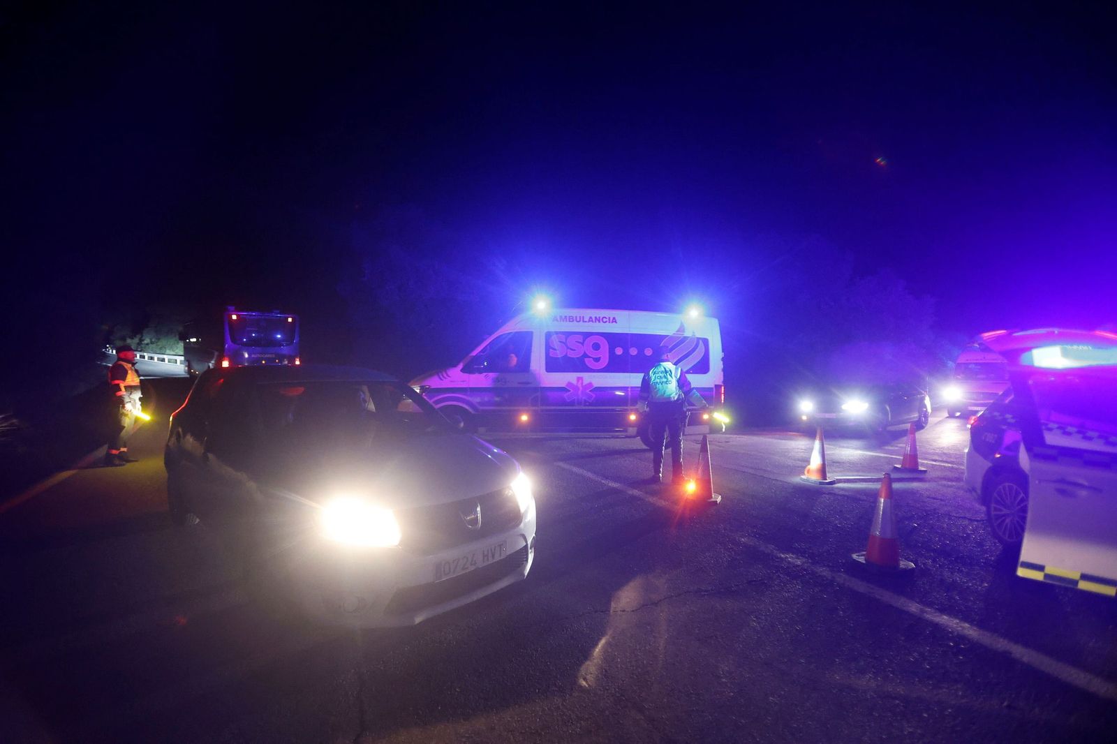 Los servicios de emergencia en el lugar del accidente