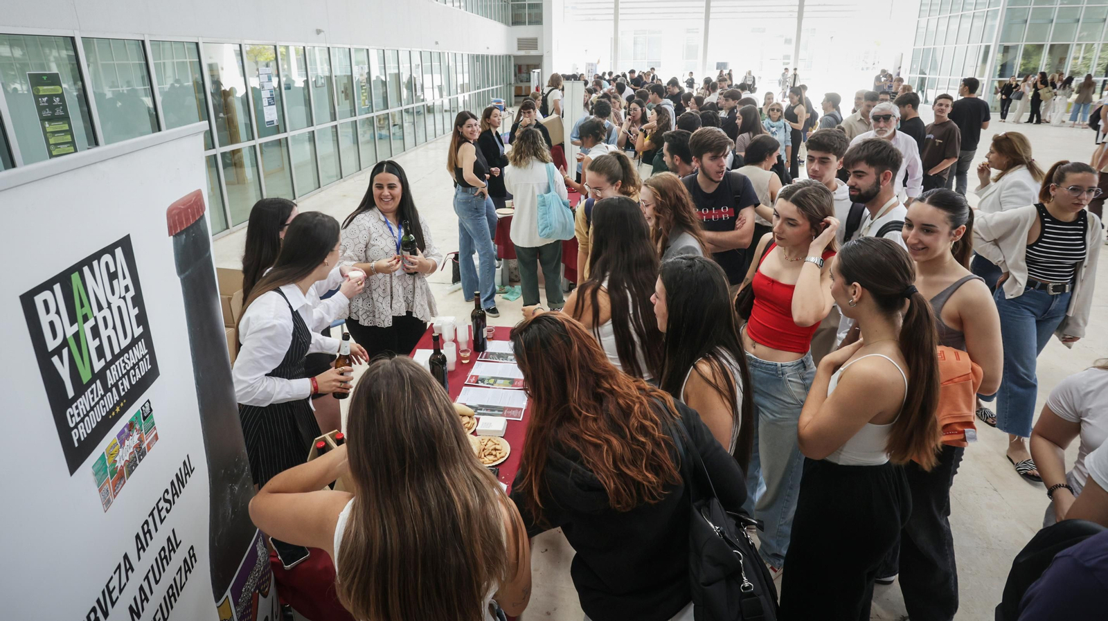 Imágenes de la feria gastronómica en el Campus de Jerez