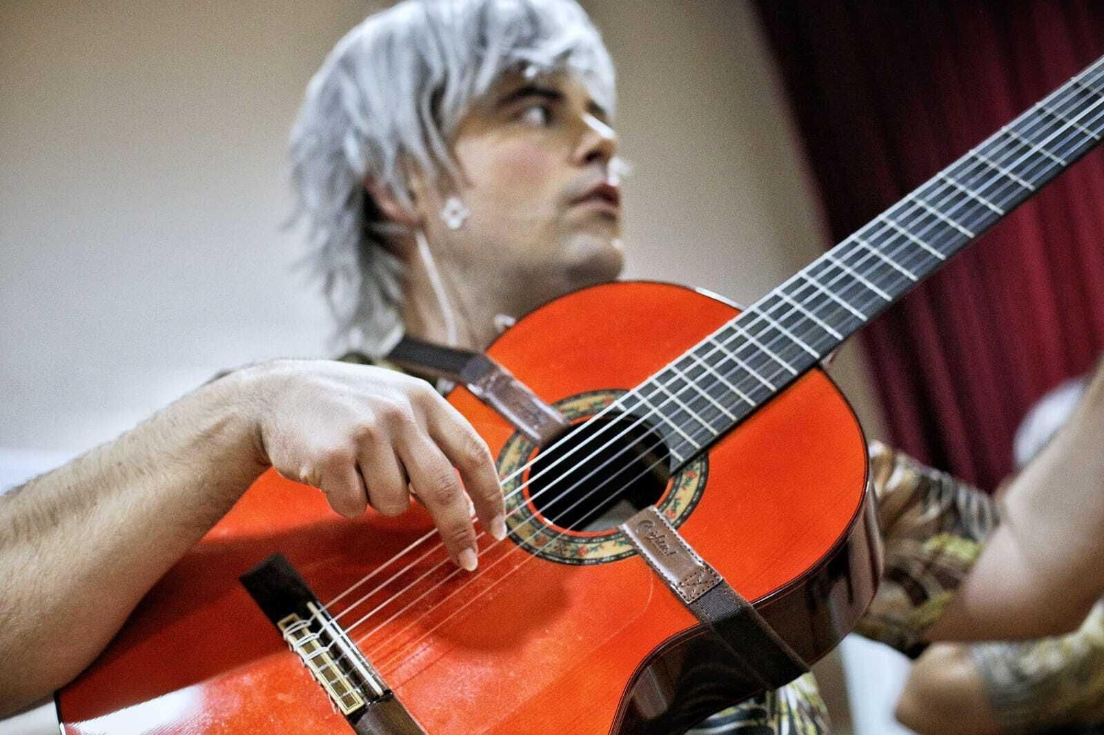 Chirigota 'To me pasa a mí, los desgraciaítos' en los camerinos.