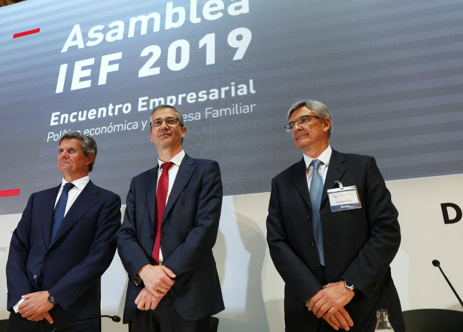 Francisco J. Riberas (IEF), Pablo Hernández de Cos (Banco de España) y Fernando Ruiz (Deloitte)