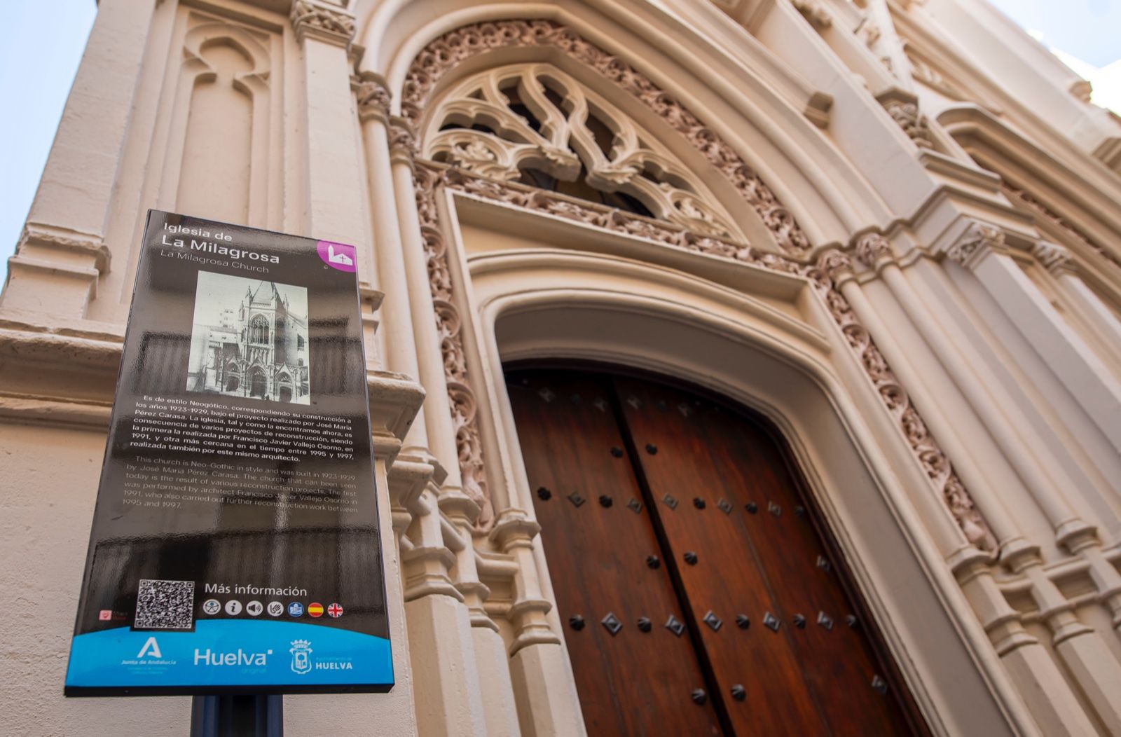 Renovación de la señalética en el centro de Huelva.
